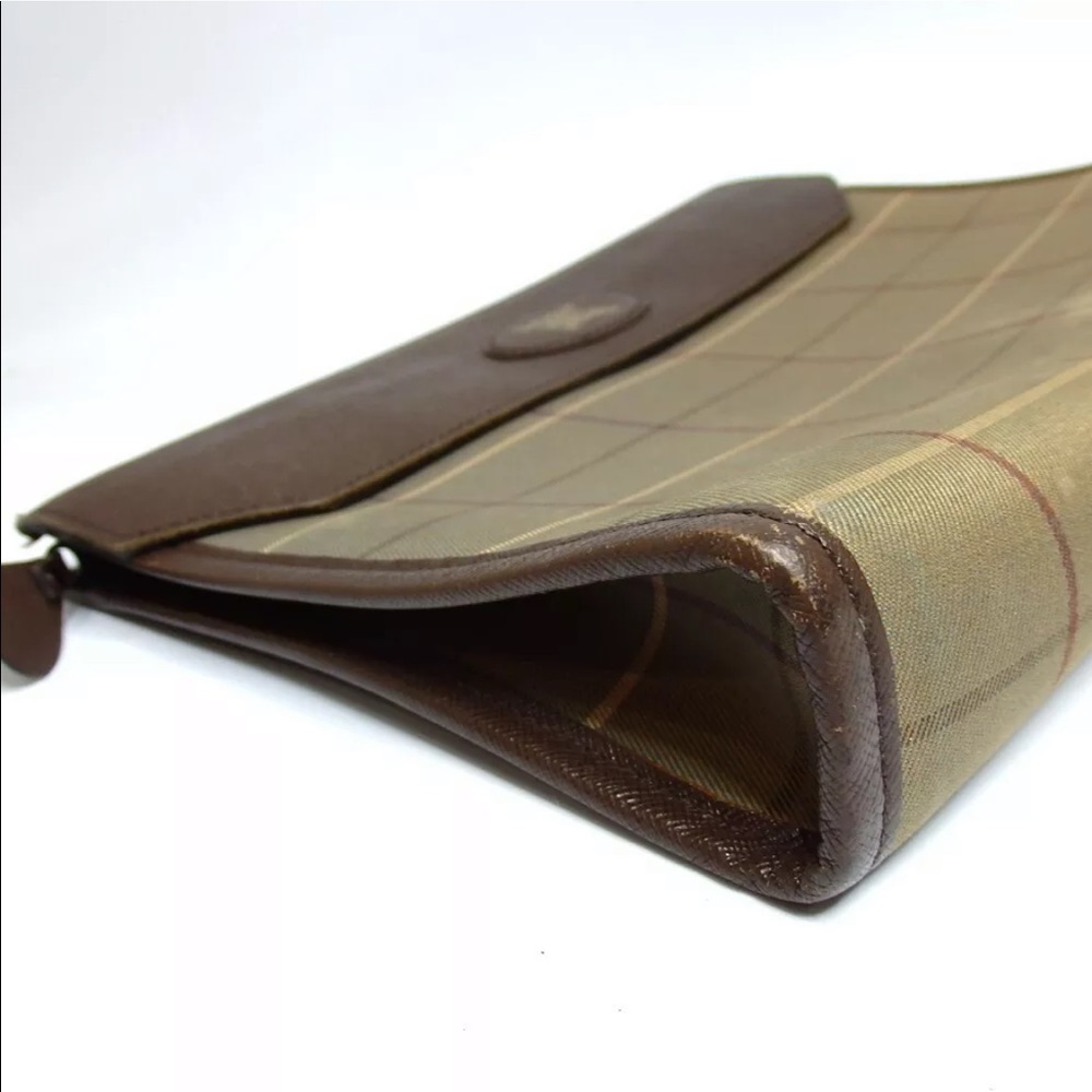 AUTH Vintage Burberry Clutch - Picture 3 of 6
